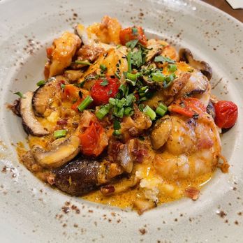 The Crunkleton - Shrimp and grits - Cocktail Bars Near Me - Charlotte, North Carolina