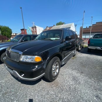 C's Auto Sales - 2000 Lincoln Navigator - Used Car Dealers Near Me - Lebanon, Pennsylvania C's Auto Sales - 2000 Lincoln Navigator - Used Car Dealers Near Me - Lebanon, Pennsylvania
