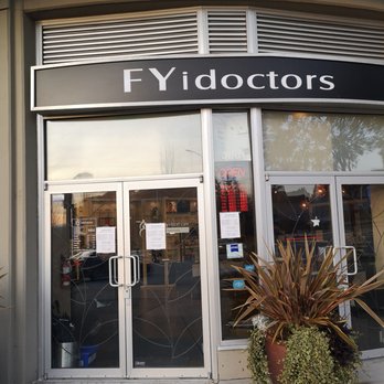 FYidoctors - Burnaby - Entrance - Eyewear & Opticians Near Me - Burnaby, British Columbia