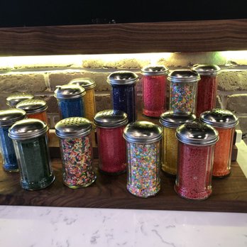 Molly's Cupcakes - Sprinkle buffet - Cupcakes Near Me - Chicago, Illinois Molly's Cupcakes - Sprinkle buffet - Cupcakes Near Me - Chicago, Illinois