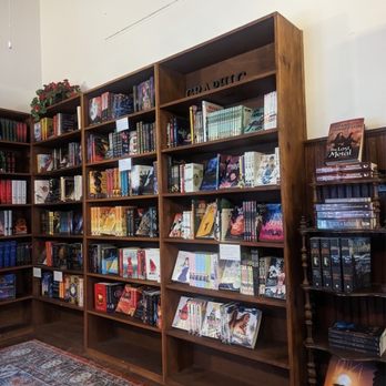 Vintage Bookstore And Wine Bar - Wine Bars Near Me - Austin, Texas Vintage Bookstore And Wine Bar - Wine Bars Near Me - Austin, Texas