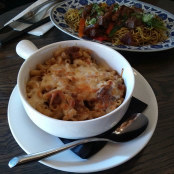 R&D Restaurant - Mac n cheese - Asian Fusion Near Me - Toronto, Ontario