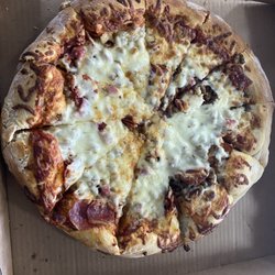 Broadway Pizza - Pepperoni pie.
