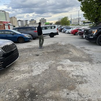 EZ Airport Parking - Bad - Parking Near Me - Mississauga, Ontario EZ Airport Parking - Bad - Parking Near Me - Mississauga, Ontario