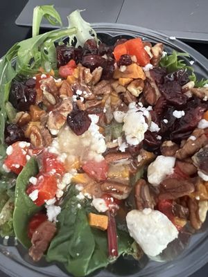 Tuscan Hen Market by null