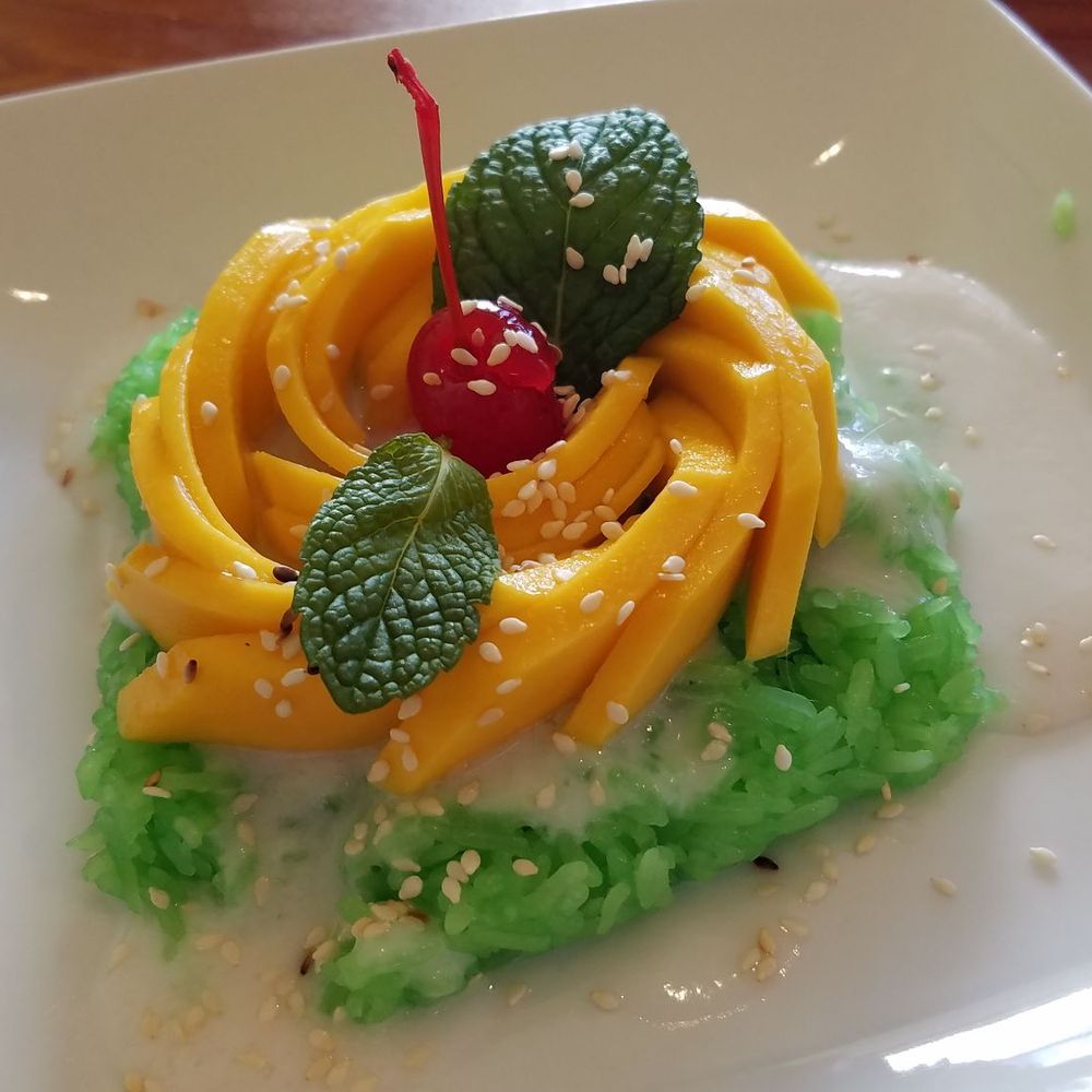 Pikul Thai Bistro - Mango and pandan sticky rice - Thai Near Me - Fairfield, California Pikul Thai Bistro - Mango and pandan sticky rice - Thai Near Me - Fairfield, California
