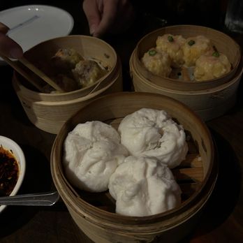 Tropical Chinese Restaurant - Bow buns shrimp and pork dim sum - Dim Sum Near Me - Miami, Florida Tropical Chinese Restaurant - Bow buns shrimp and pork dim sum - Dim Sum Near Me - Miami, Florida