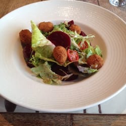 The Lounge - Goats cheese salad with beetroot and salad starter