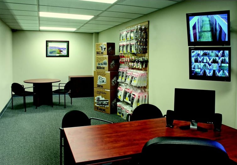 STORAGE ZONE SOLON Updated June 2024 6000 Cochran Rd, Solon, Ohio