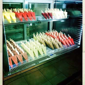 Fiev Sinn - Immer eine große Auswahl an frischen, überwiegend saisonalen Sorten! - Ice Cream & Frozen Yogurt Near Me - Bremen, HB Fiev Sinn - Immer eine große Auswahl an frischen, überwiegend saisonalen Sorten! - Ice Cream & Frozen Yogurt Near Me - Bremen, HB