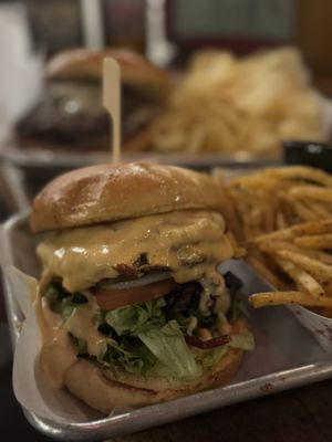 Royce Burger Bar by null