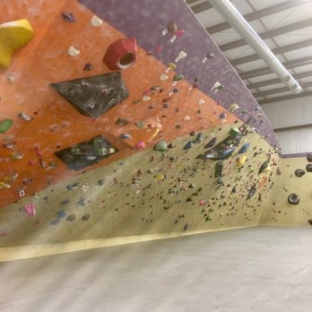 Vertical Adventures - Bouldering upstairs - Rock Climbing Near Me - Columbus, Ohio