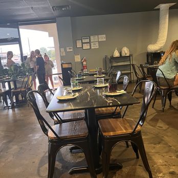 Kiin Di - Inside - Thai Near Me - Austin, Texas