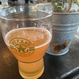 Pink & Greens sour beer Pink & Greens sour beer