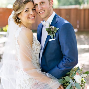 Bella Florals - Ben and Taylor at The Mountain Terrace Woodside. Bouquet by Bella Florals - Florists Near Me Bella Florals - Ben and Taylor at The Mountain Terrace Woodside. Bouquet by Bella Florals - Florists Near Me