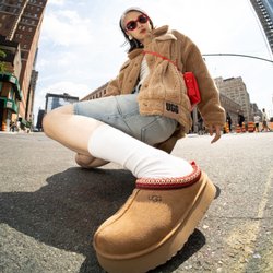 Carella's Shoes