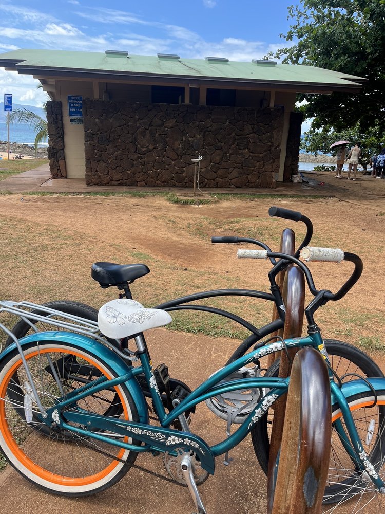 Haleiwa Beach Rentals Logo