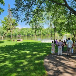 Mississippi Gardens - Riverbank view