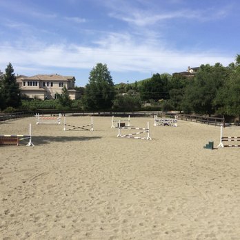 Clean Flight Equestrian - Outdoor arena - Horseback Riding Near Me - Martinez, California