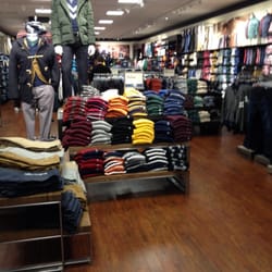 Tommy Hilfiger Outlet Store