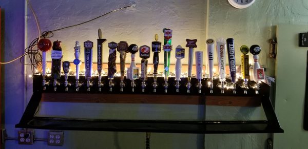 Tom's Tavern by null