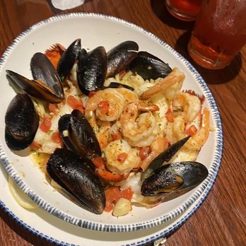 Red Lobster - Seafood Near Me - Conyers, Georgia