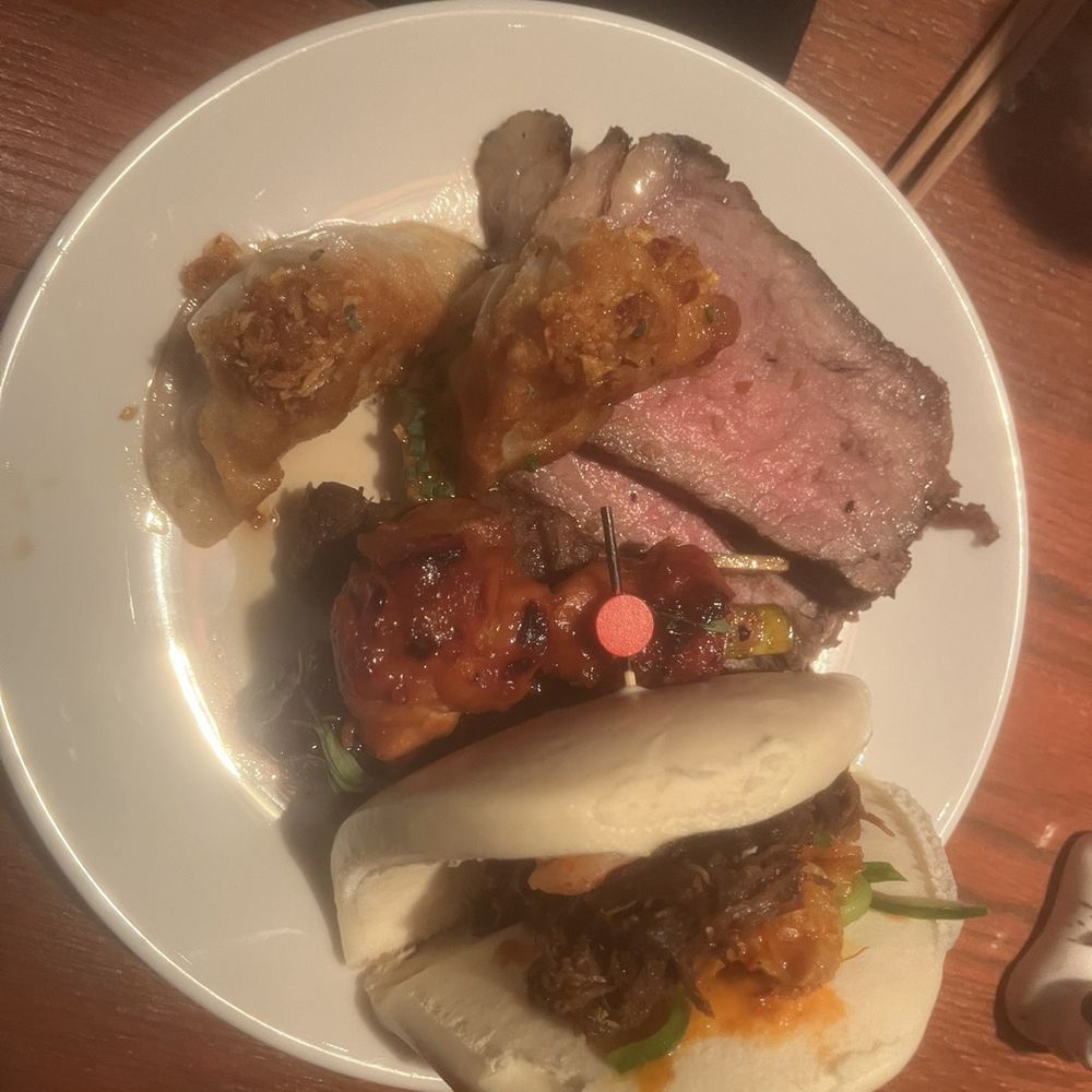 TAO Chicago Restaurant - Pan Asian Near Me - Chicago, Illinois