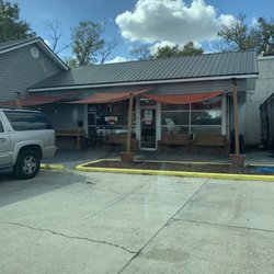Wok N Soul - Store front. No indoor seating but it was nice outside and we enjoyed the outdoor seating