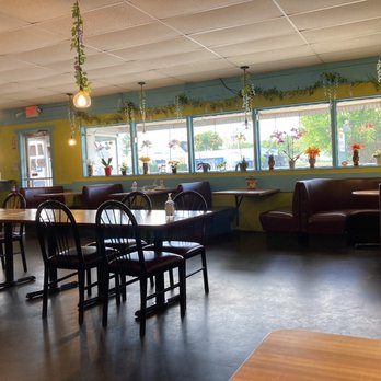Pho Paradize - a man standing in a restaurant - Juice Bars & Smoothies Near Me - Lawton, Oklahoma Pho Paradize - a man standing in a restaurant - Juice Bars & Smoothies Near Me - Lawton, Oklahoma