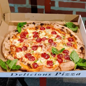 Lucali - Pizza Near Me - Brooklyn, New York Lucali - Pizza Near Me - Brooklyn, New York