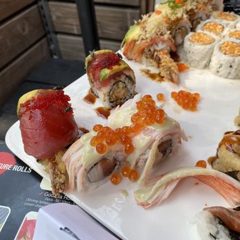 Sushi Taku - Tuna Roll - Japanese Near Me - Chicago, Illinois Sushi Taku - Tuna Roll - Japanese Near Me - Chicago, Illinois