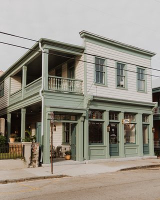 Island Provisions - Downtown Charleston by null