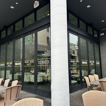 Toasted Gastrobrunch - Storefront from outdoor table. - Breakfast & Brunch Near Me - Oceanside, California