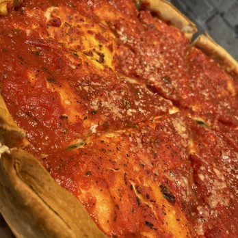 Giordano's - Deep dish - Pizza Near Me - Chicago, Illinois