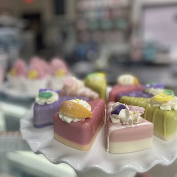 FROSTED BAKERY - Updated September 2025 - 128 Photos & 30