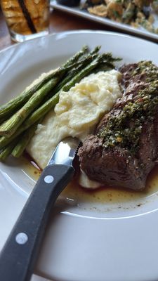 Grant's Neighborhood Grill by null