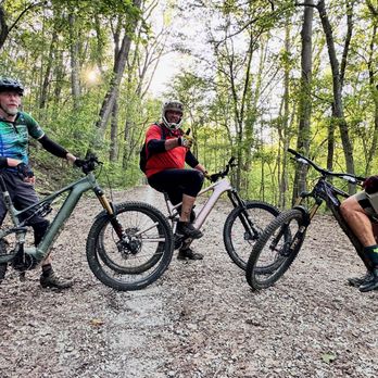 Granada Cyclery - Couple of customers at Lost Valley mountain biking - Bikes Near Me - St. Peters, Missouri Granada Cyclery - Couple of customers at Lost Valley mountain biking - Bikes Near Me - St. Peters, Missouri