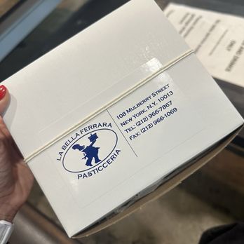 Labella Ferrara Cafe - Packaging - Desserts Near Me - New York, New York