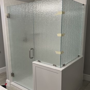 At Ease Shower Glass - Glass & Mirrors Near Me - Calhoun, Georgia At Ease Shower Glass - Glass & Mirrors Near Me - Calhoun, Georgia