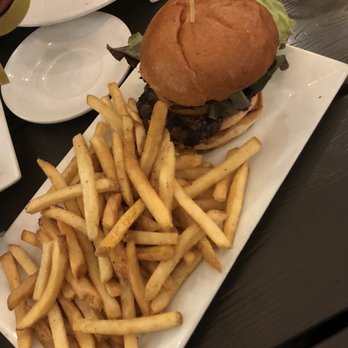 1850 Restaurant - Eighteen fifty burger - American Near Me - Mariposa, California