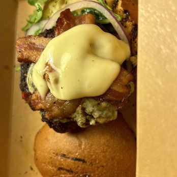Bar Sera - Bar Sera Burger - New American Near Me - Conshohocken, Pennsylvania