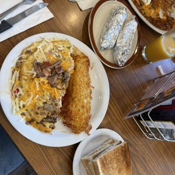 Mountain Oaks Cafe - Tri Tip omelette (10/10 recommend) - American Near Me - Oakhurst, California Mountain Oaks Cafe - Tri Tip omelette (10/10 recommend) - American Near Me - Oakhurst, California