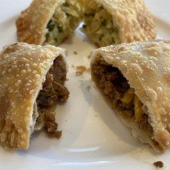 Franchesca’s Empanadas Cafe - Vegan/beefless empanadas, veggie empanada. Flour dough. - Cafes Near Me - Baltimore, Maryland Franchesca’s Empanadas Cafe - Vegan/beefless empanadas, veggie empanada. Flour dough. - Cafes Near Me - Baltimore, Maryland