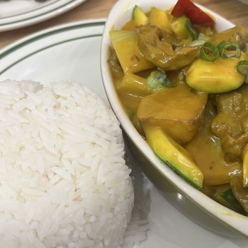 Snow Bliss - Curry beef with rice - Asian Fusion Near Me - San Francisco, California Snow Bliss - Curry beef with rice - Asian Fusion Near Me - San Francisco, California