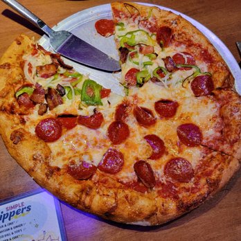 Mellow Mushroom St Peters - Pizza Near Me - Cottleville, Missouri