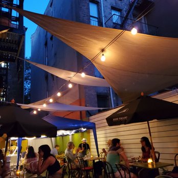 Osteria Brooklyn - The back patio - lovely - Italian Near Me - Brooklyn, New York