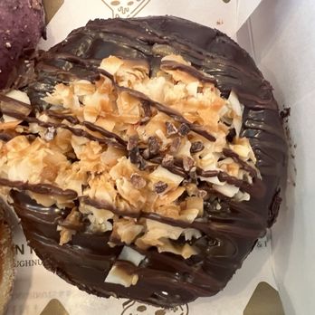 Saint Honoré - 7/13/26 FYI. S'more's - Donuts Near Me - Las Vegas, Nevada