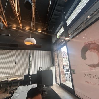 Seabutter - Inside of restaurant - Sushi Bars Near Me - Glendale, California
