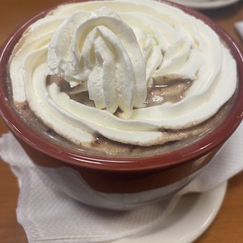 Charlie's Main St Cafe - Hot chocolate - American Near Me - Minot, North Dakota
