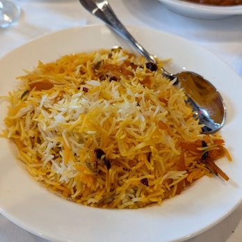 Medi Bistro - Shirin: rice with orange zest, pistachio and almond slices - Mediterranean Near Me - White Plains, New York